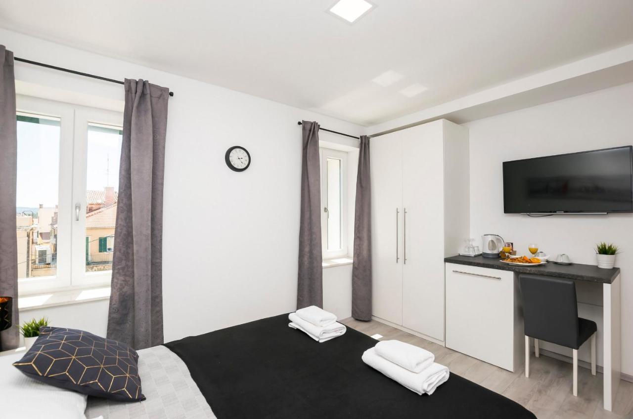 Apartments And Rooms Adriatic Suites Šibenik Exteriér fotografie